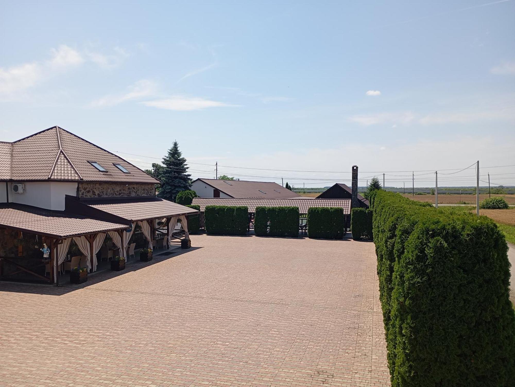 Three Aces Hotel Velyka Dobron Exterior foto